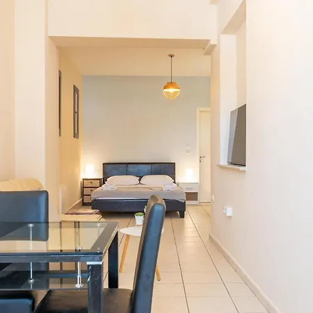 In Calm Apartment Kavala